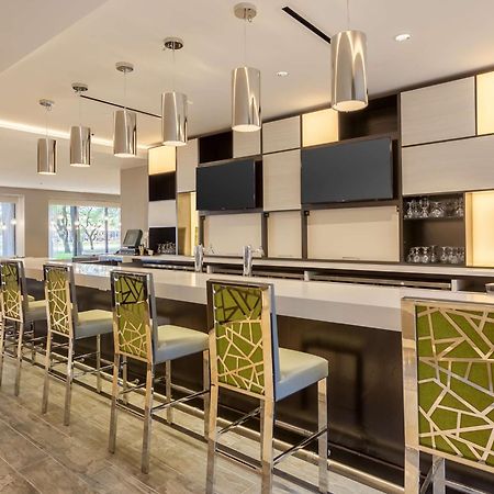 Doubletree By Hilton Hotel & Suites Houston By The Galleria Εξωτερικό φωτογραφία