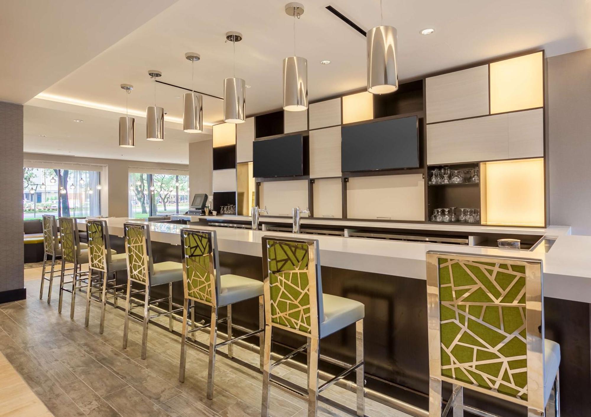 Doubletree By Hilton Hotel & Suites Houston By The Galleria Εξωτερικό φωτογραφία