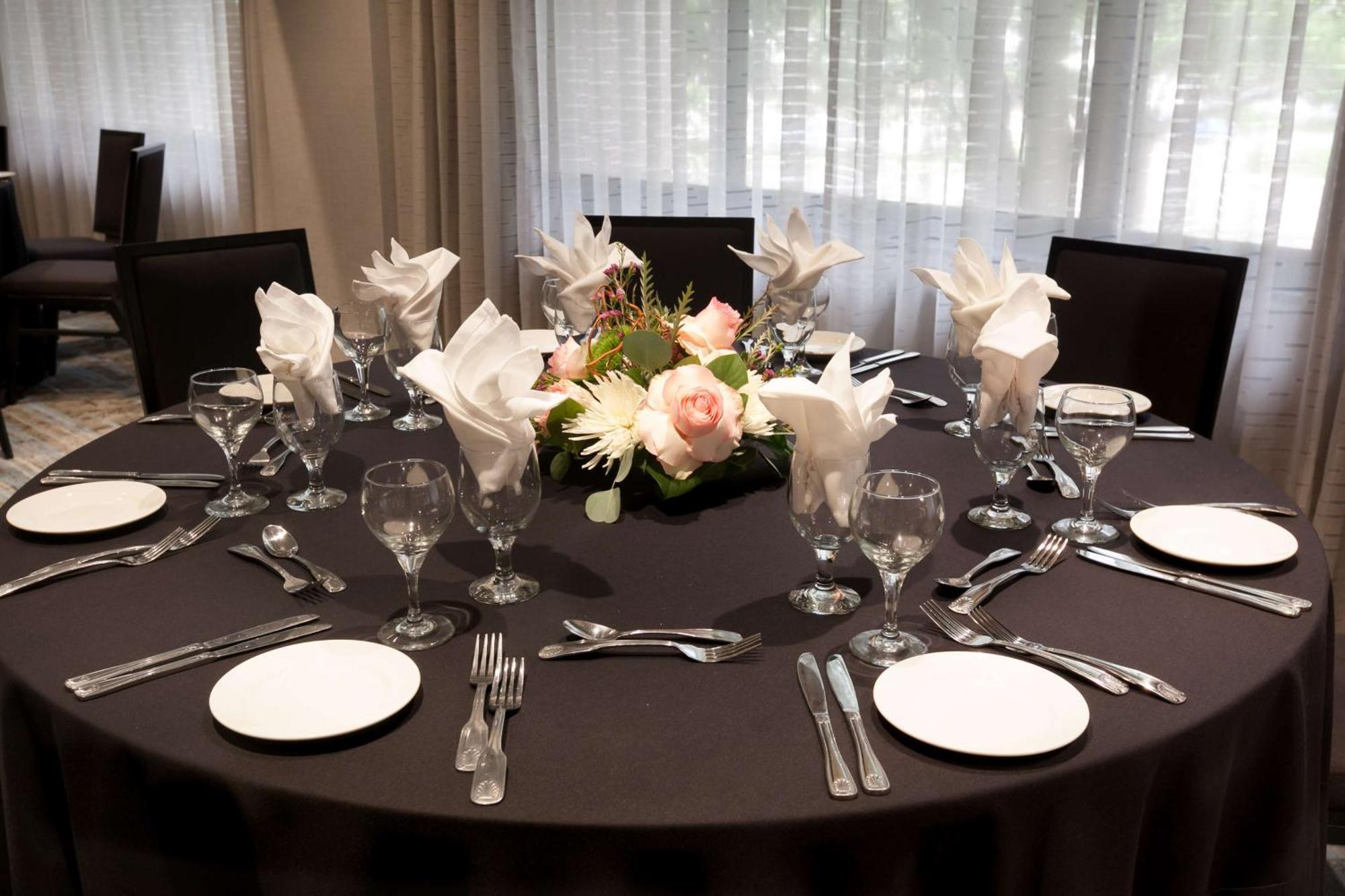 Doubletree By Hilton Hotel & Suites Houston By The Galleria Εξωτερικό φωτογραφία