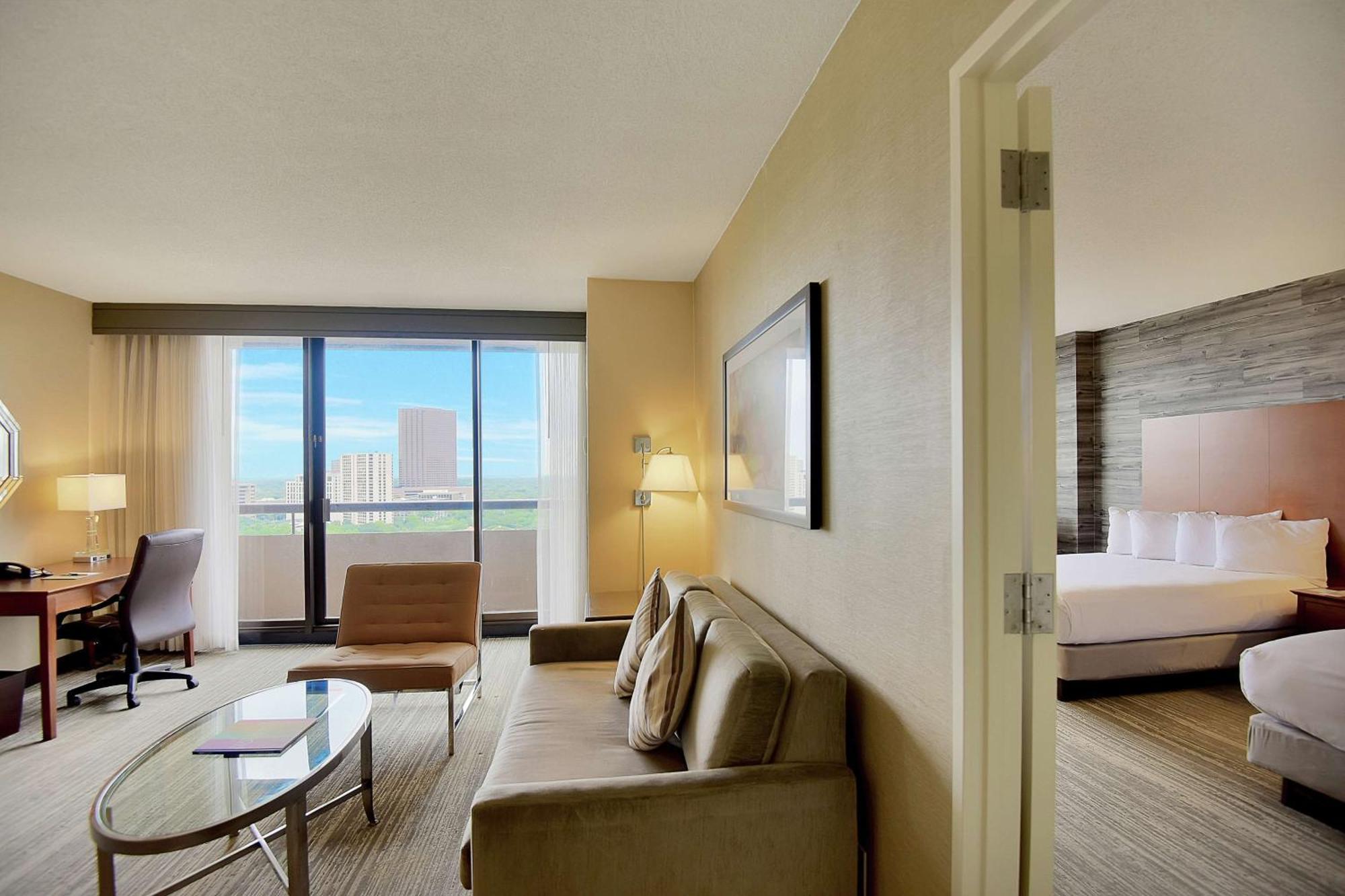 Doubletree By Hilton Hotel & Suites Houston By The Galleria Εξωτερικό φωτογραφία