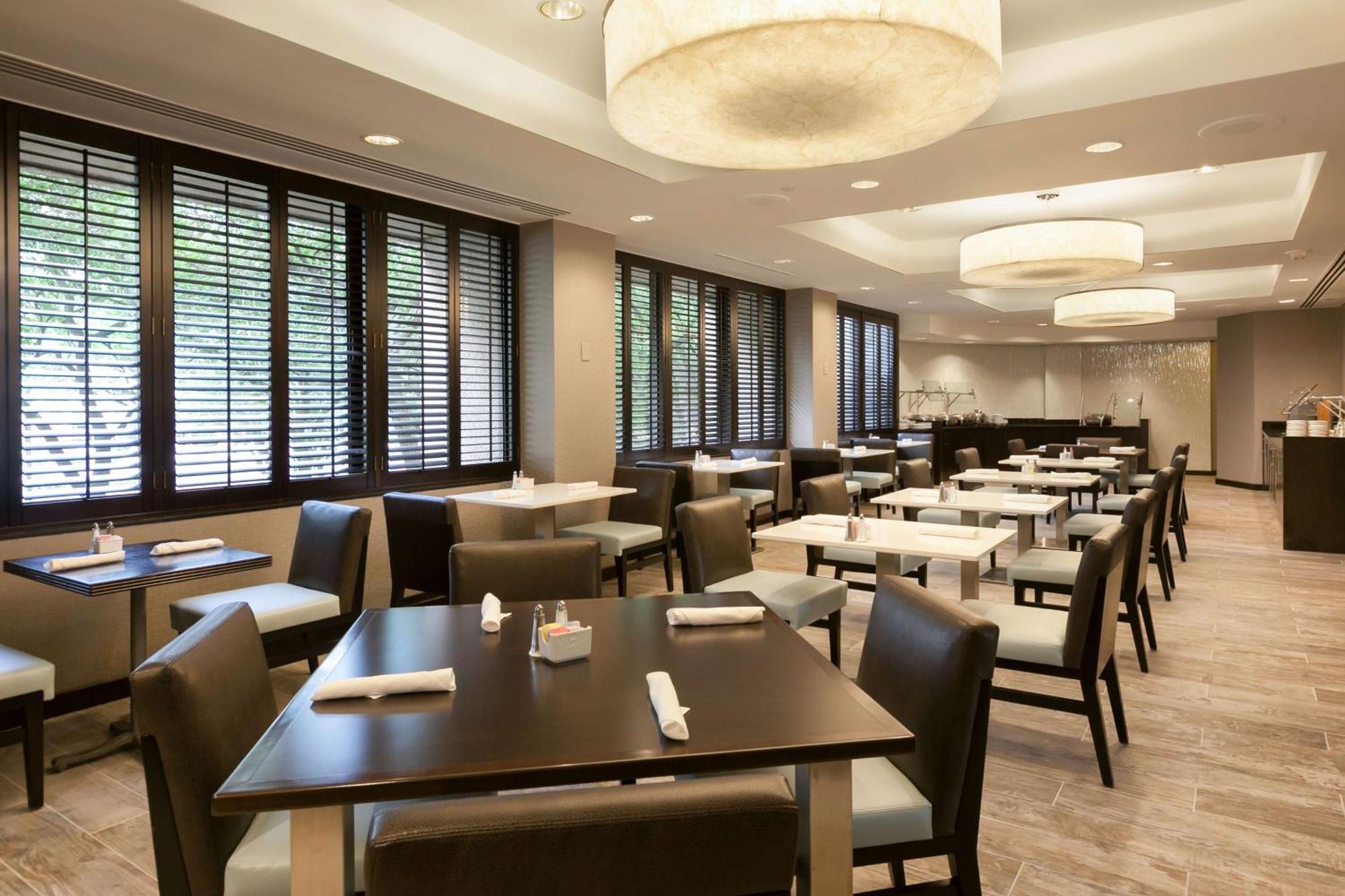Doubletree By Hilton Hotel & Suites Houston By The Galleria Εξωτερικό φωτογραφία