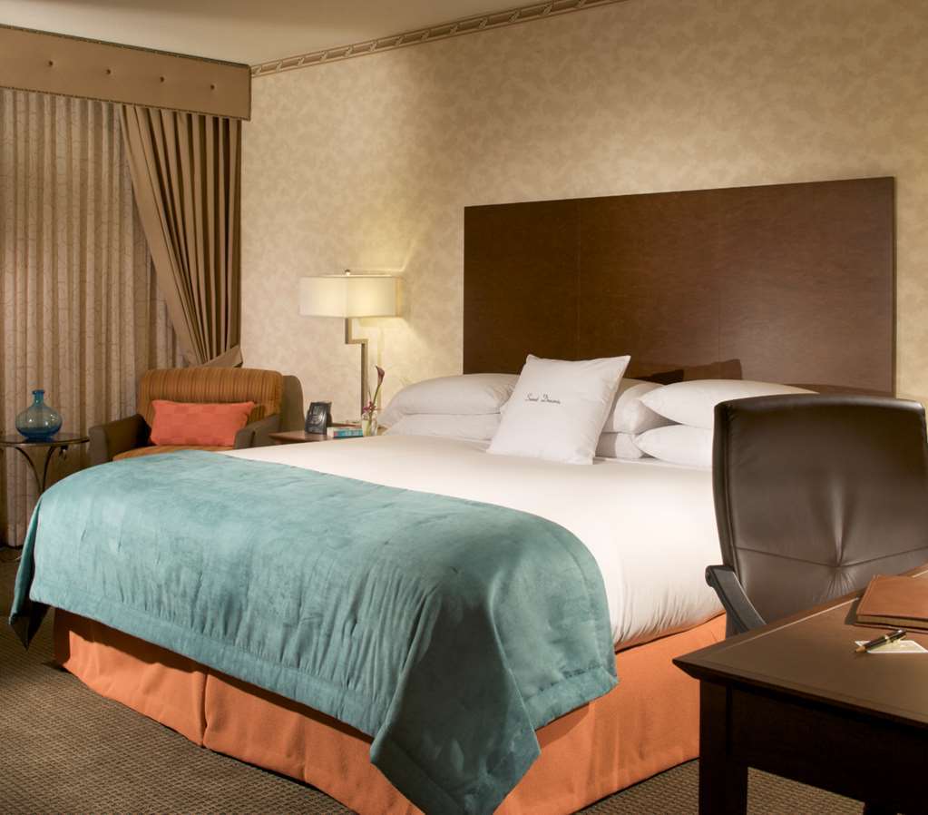Doubletree By Hilton Hotel & Suites Houston By The Galleria Εξωτερικό φωτογραφία